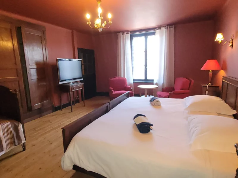 Chambre vintage cosy à Maison Cœurdacier, Monthureux‑sur‑Saône.