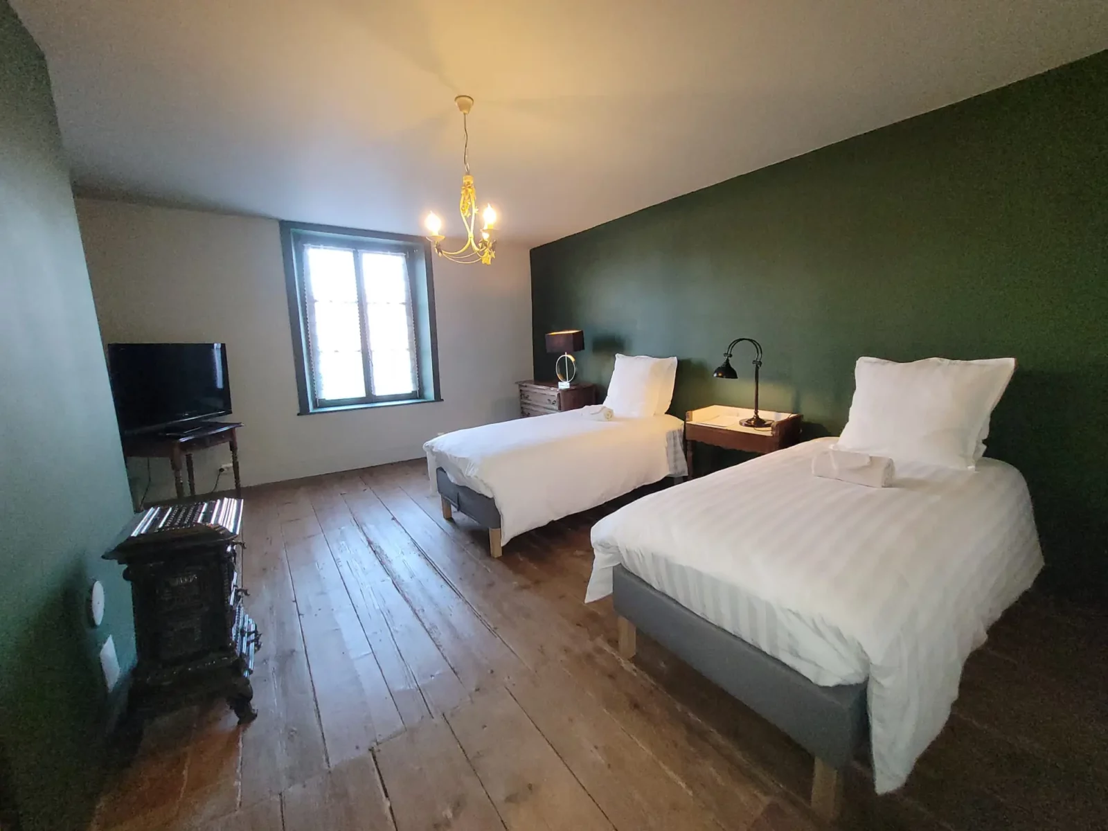 grande chambre, lits jumeaux, charme d'époque