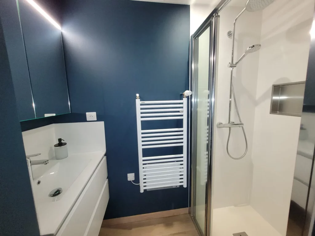 Salle de bain privative. douche italienne